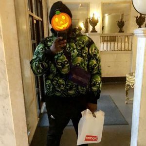 Meet your Posher, Ronell